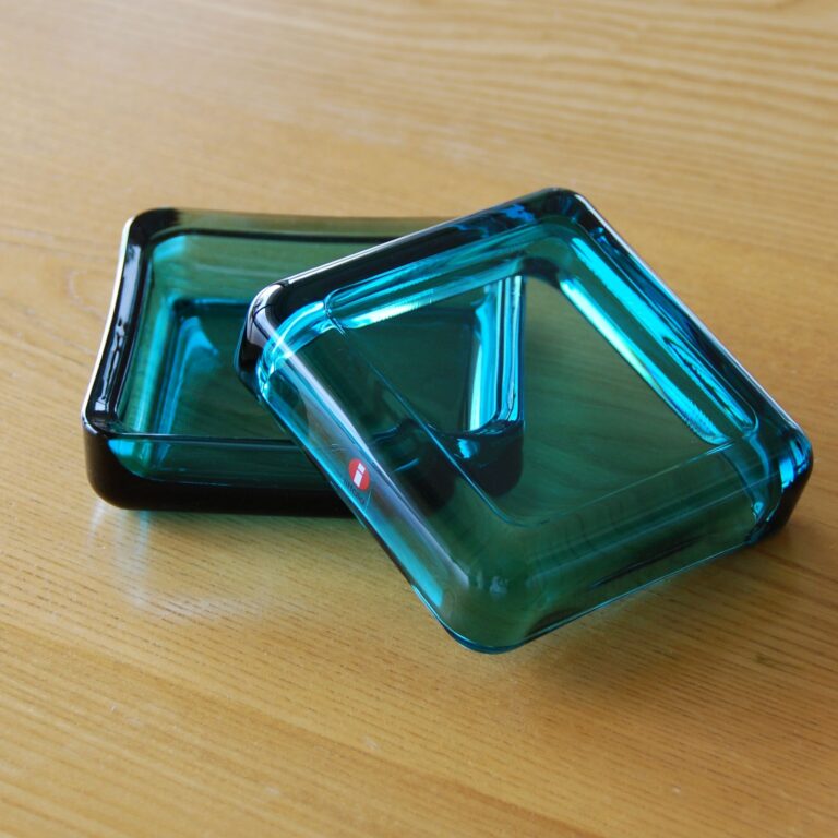 iittala - 新品未使用品 iittala 廃番 ヌータヤルヴィ フローラ