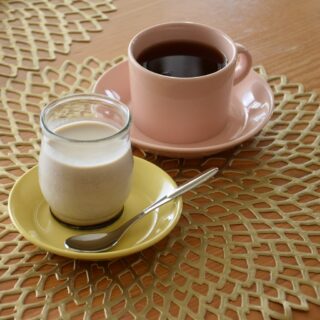 希少  BOOK イッタラブック 140周年記念 ハードカバー * 希少 iittala BOOK イッタラブック 140周年記念 ハードカバー